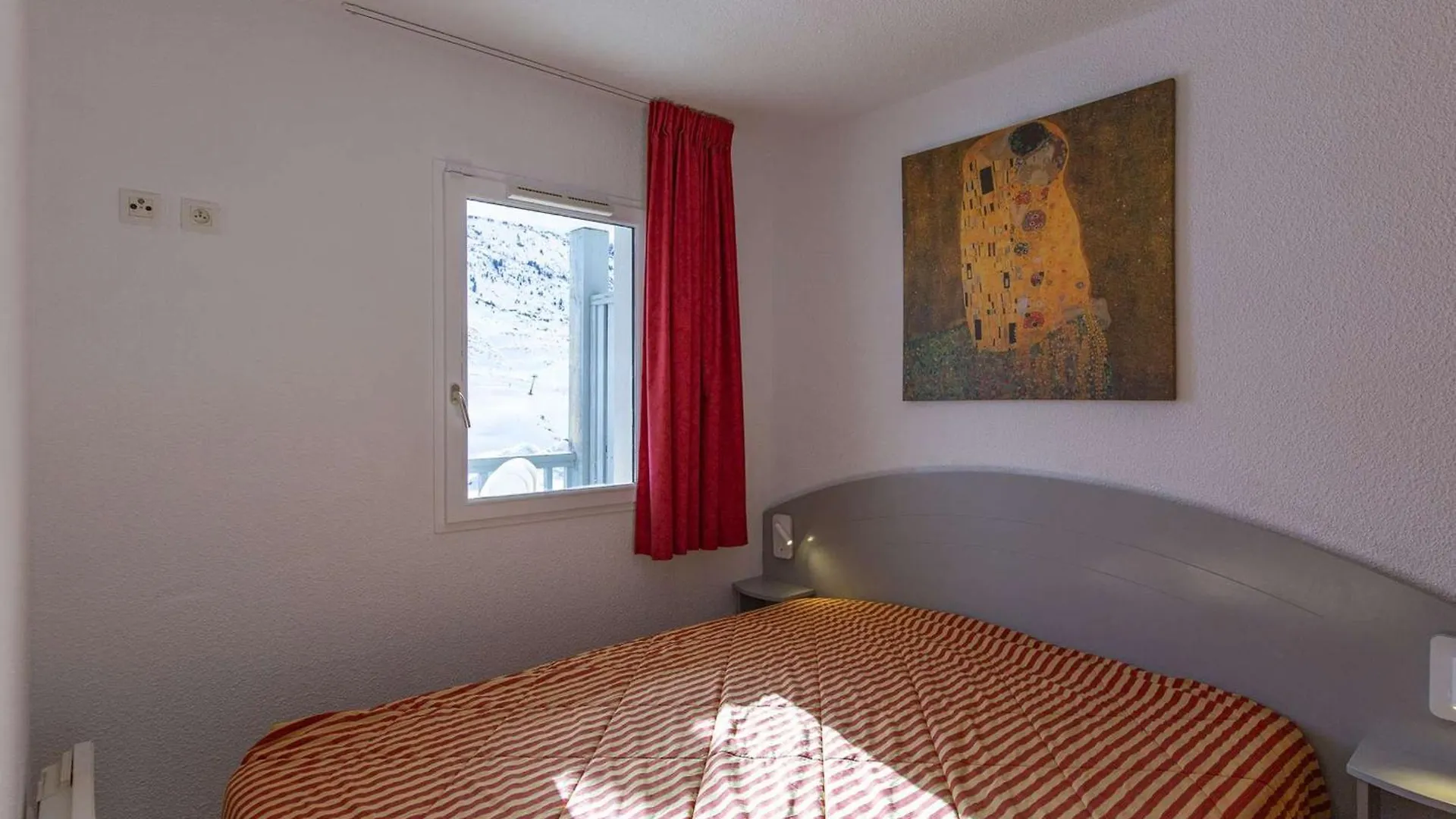 Charmant T2 Avec Terrasse, Parking, Piscine Couverte Et Salle De Fitness - Fr-1-404-312 Bagnères-de-Bigorre